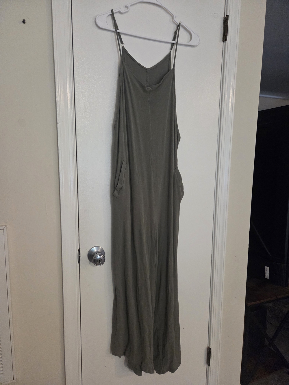 🛍 5/$25🛍SHEIN Olive Green Spaghetti Strap Jumpsuit with Pockets M